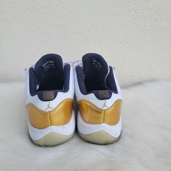 Nike Air Jordan 11 Retro Low Closing Ceremony size boys sz4/wmns sz 6 - Picture 3 of 6